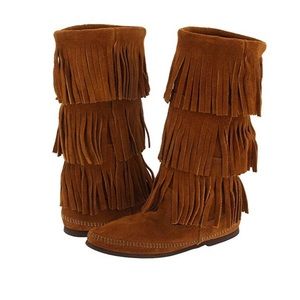 Minnetonka fringe boot